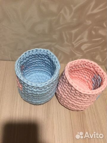 Корзинки из трикотажной пряжи. Сердечки