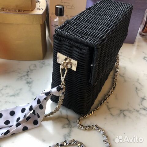Женская сумка через плечо на цепочке zara плетеная Женская сумка через плечо на цепочке zara плетеная
