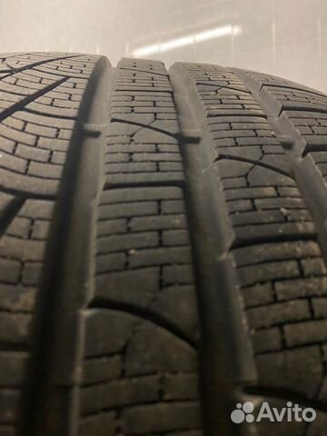 Pirelli Sottozero Series II 275/35 R20 Pirelli Sottozero Series II 275/35 R20