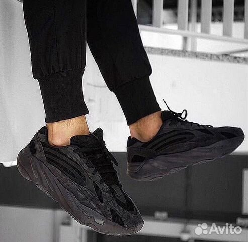 Кроссовки Adidas Yeezy Boost 700 Кроссовки Adidas Yeezy Boost 700