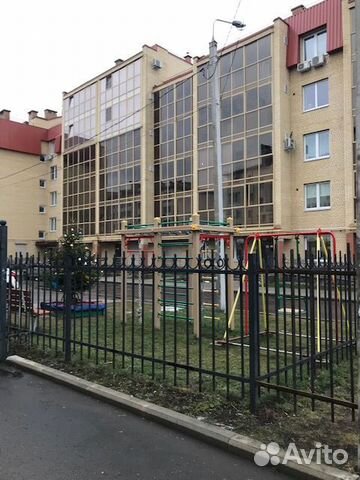 1-к квартира, 42 м², 3/5 эт. 1-к квартира, 42 м², 3/5 эт.