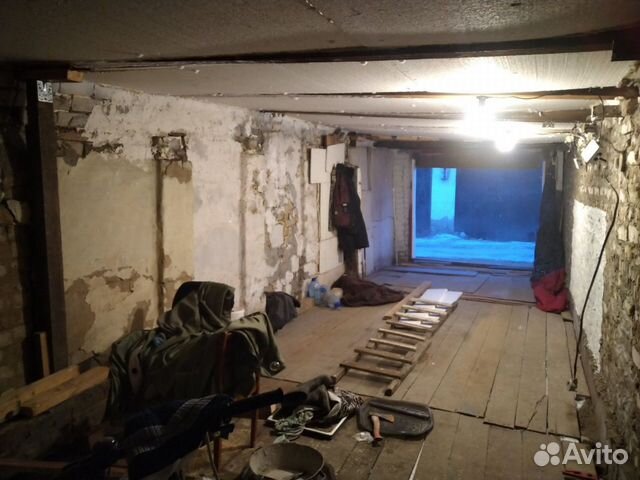 Гараж, > 30 м²
