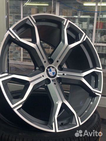 Диски R21 BMW X5 / X7 741 стиль
