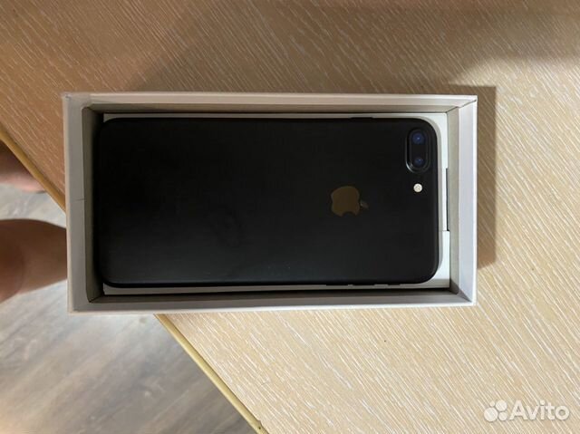 Телефон iPhone Телефон iPhone