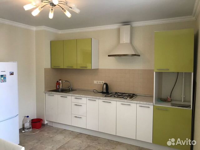 2-к квартира, 65 м², 8/10 эт.