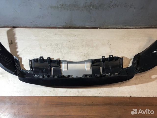 Бампер задний Land Rover Discovery 5 2017