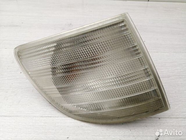 Поворотник правый Mercedes Vito W638 601.970 1998 Поворотник правый Mercedes Vito W638 601.970 1998