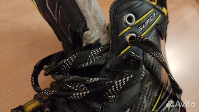 Коньки CCM super tacks SR 8,5D