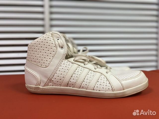 Кроссовки adidas 40-41 Кроссовки adidas 40-41