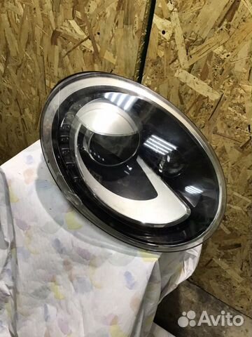 Фара правая ксенон Volkswagen Beetle