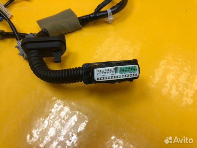 Проводка двери передняя левая Nissan Patrol Y62