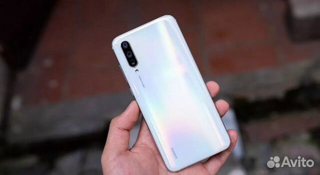 Xiaomi Mi 9 lite,6/64 gb,white,новый