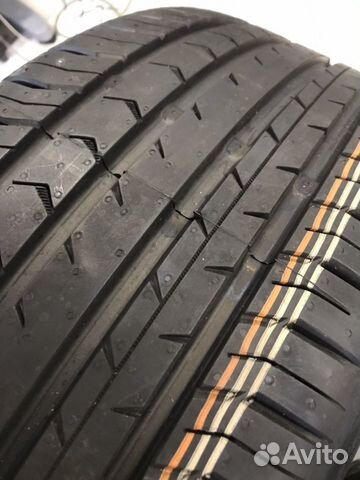 Continental ContiPremiumContact 5 215/55 R17 94W