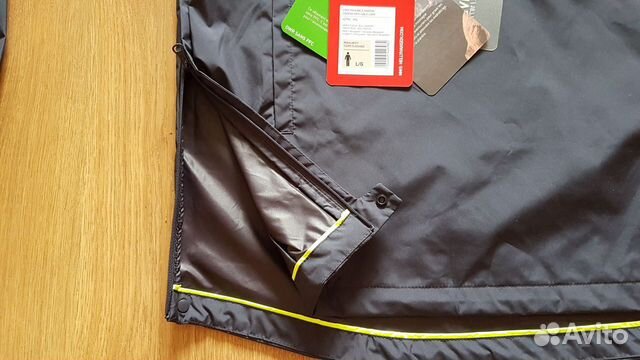 Новая ветровка Helly Hansen 48-50 разм. мембрана Новая ветровка Helly Hansen 48-50 разм. мембрана