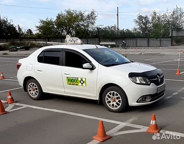 Автошкола Люкс в Нижнем Тагиле. Автошкола Люкс в Нижнем Тагиле на Тагилстрое. Нижний Тагил автошкола Люкс инструкторы.