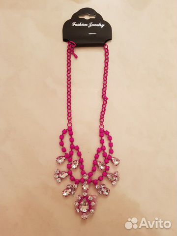 Ожерелье с камнями Ожерелье с камнями