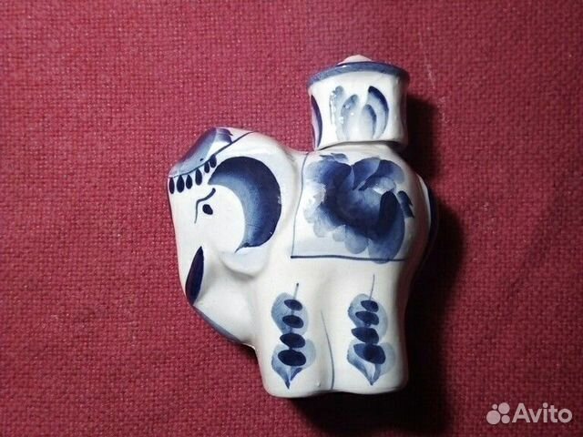 Графин «Слоник- Гжель» середины 20 века СССР Графин «Слоник- Гжель» середины 20 века СССР