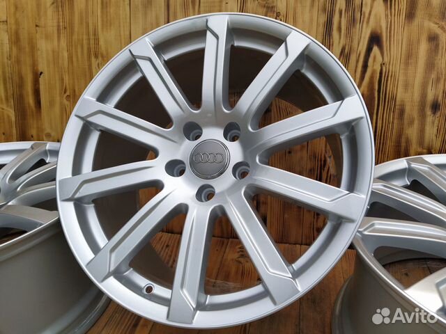 Оригинальные диски на Audi Q7 4L R20 Оригинальные диски на Audi Q7 4L R20