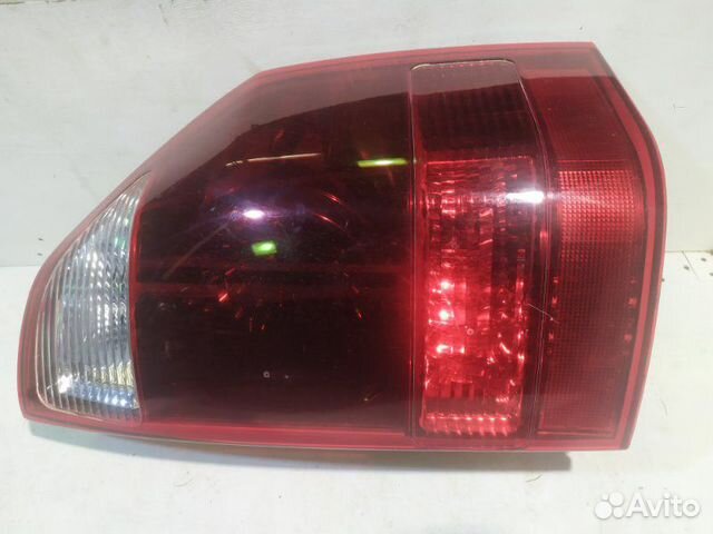 Фонарь задний задний правый Mitsubishi Pajero V7 W