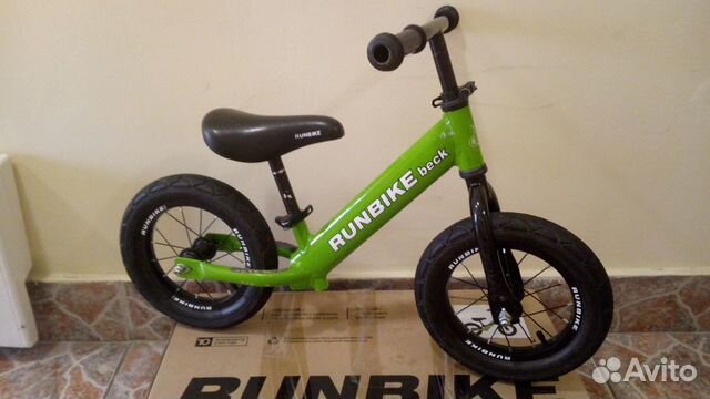 Беговел Runbike Beck ALX зеленый Беговел Runbike Beck ALX зеленый