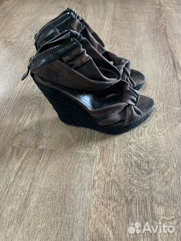 Босоножки Burberry оригинал Босоножки Burberry оригинал