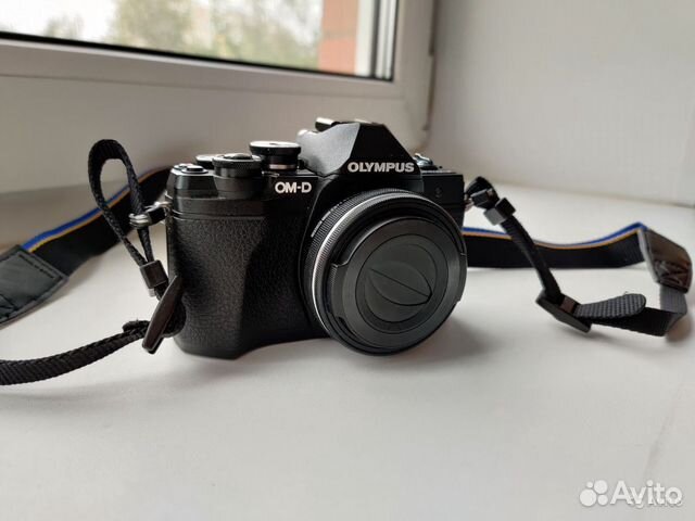 Olympus OM-D E-M10 Mark III Pancake Kit EZ14-42mm