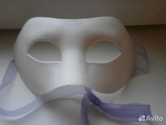 Маска маскарадная