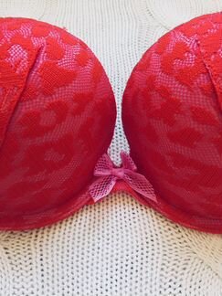 Бюстгальтер пуш-ап Victoria’s Secret р-р 32d Новый