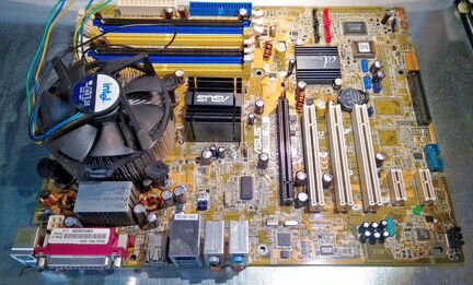 Материнка Asus P5GDC-V Deluxe DDR2 + DDR1, LGA775