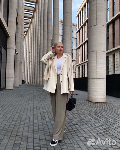 Стилист-имиджмейкер