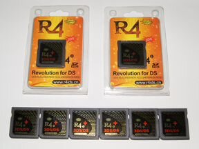 Картридж R4i Gold Plus Nintendo DS DSi 3DS New 2DS