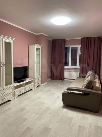 2-к. квартира, 68 м², 1/16 эт.