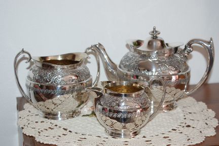 Антикварная посуда.Фарфор, серебрение. Англия