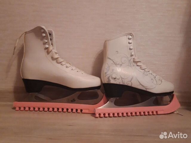 Коньки фигурные