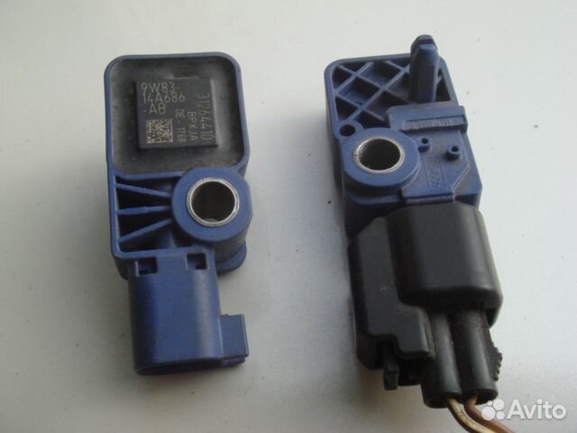 Вольво Датчик Airbag Volvo передний 31264410