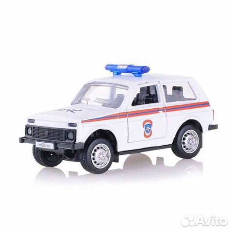 Металлическая машина LADA 2121