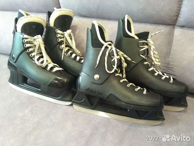 Коньки salvo и другая хоккейная экипировка