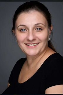 Педагог по актерскому мастерству