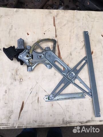 Стеклоподъемник Тойота Авенсис Toyota Avensis T270