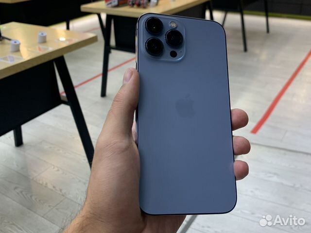 Iphone 13 pro max голубой фото