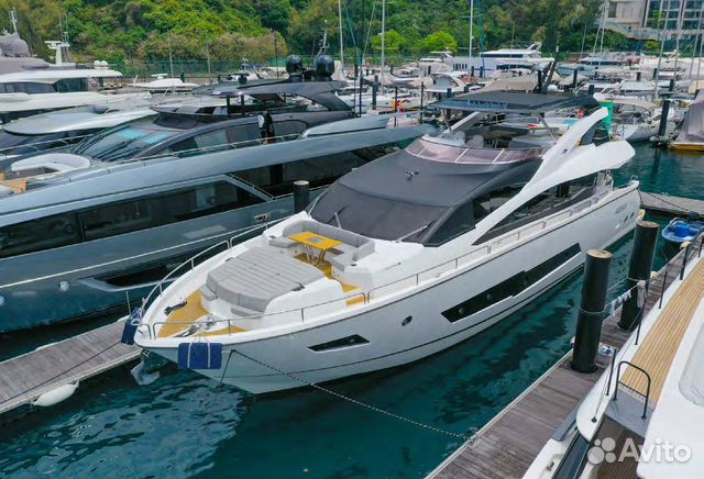 Моторная яхта Sunseeker 86 2015 г.в