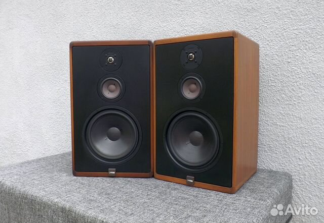 Canton CT 800. Большие, мощные полочники. Германия