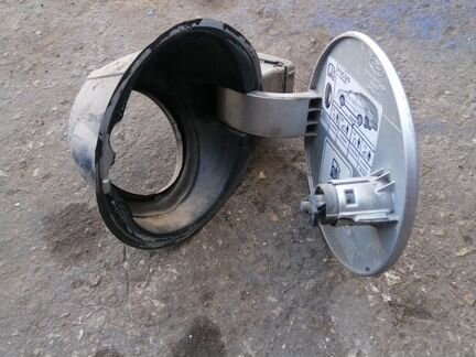 Лючок бензобака Форд фокус 1