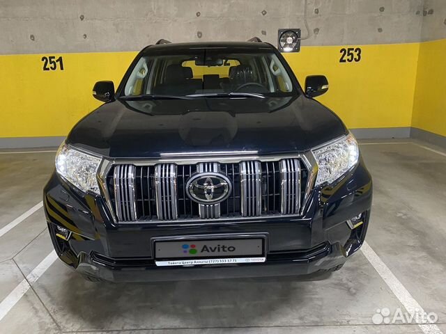 Toyota Land Cruiser Prado 2.7 AT, 2022, 10 км