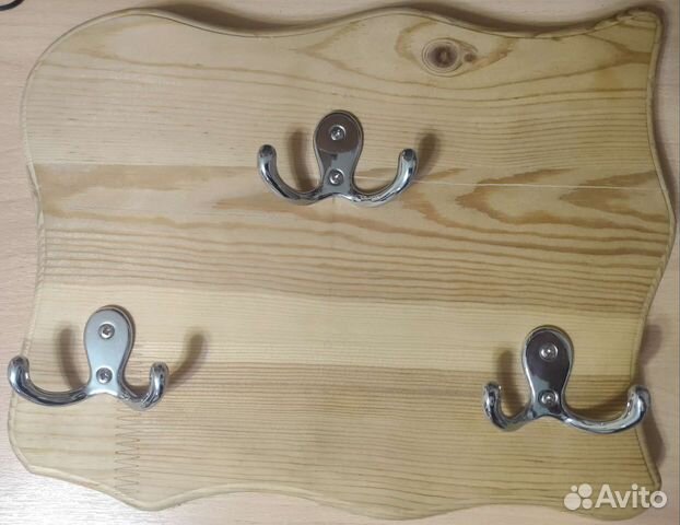 Декоративная вешалка