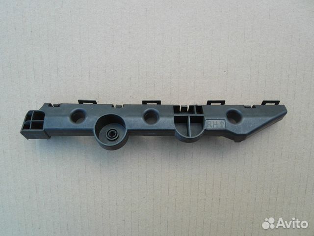 Кронштейн заднего бампера правый Infiniti Q50