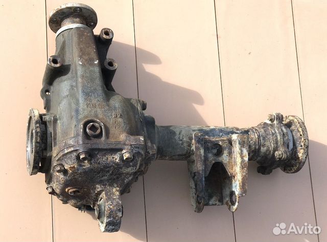 Ниссан PickUp Редуктор передний