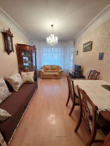 2-к. квартира, 68 м², 3/5 эт.