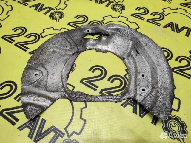 Щиток тормозного механизма передний правый Bmw X5