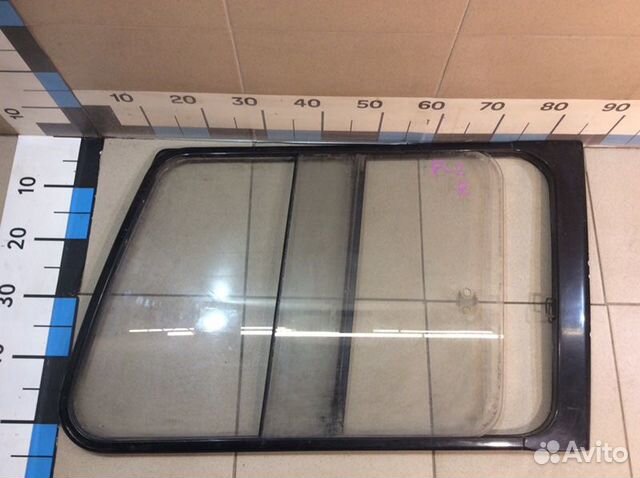 Стекло кузовное открывающееся (форточка) заднее
